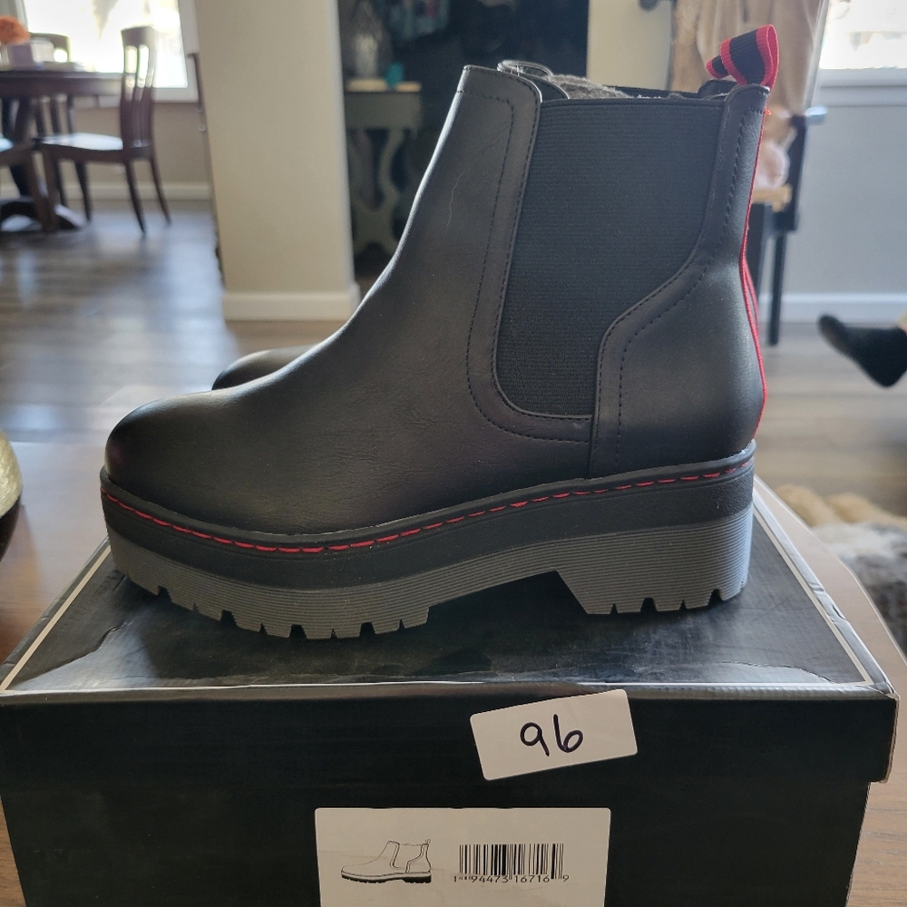 Rugged Black and Red Boots with Cushioned Ankle